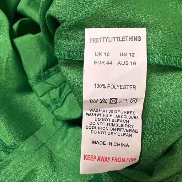 NWT PrettyLittleThing Bright Green Cowl Neck Ruched Front Bodycon Dress $42 - Picture 8 of 9